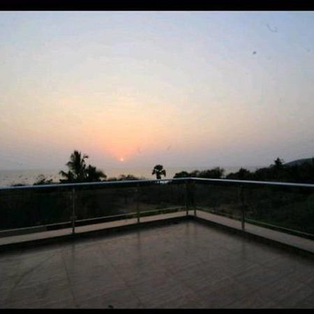 Seashore Beach Resort Калангут Экстерьер фото