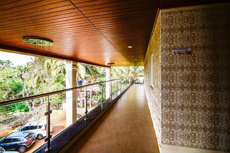 Seashore Beach Resort Калангут Экстерьер фото