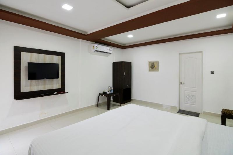 Seashore Beach Resort Калангут Экстерьер фото