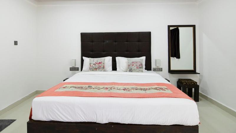 Seashore Beach Resort Калангут Экстерьер фото