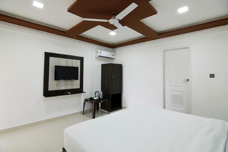 Seashore Beach Resort Калангут Экстерьер фото